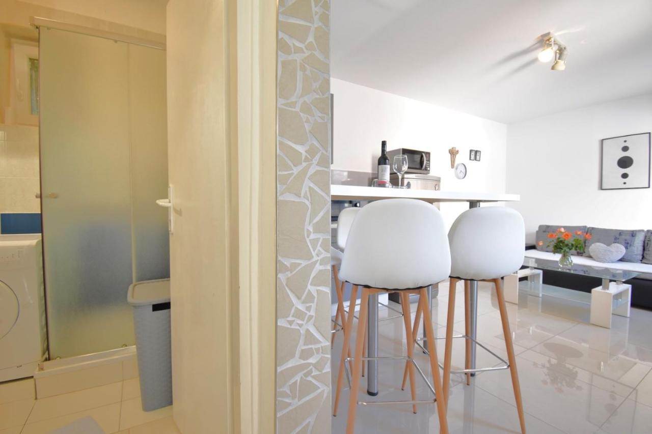 City Centre Apartment With Terrace 2 Pula Exterior foto